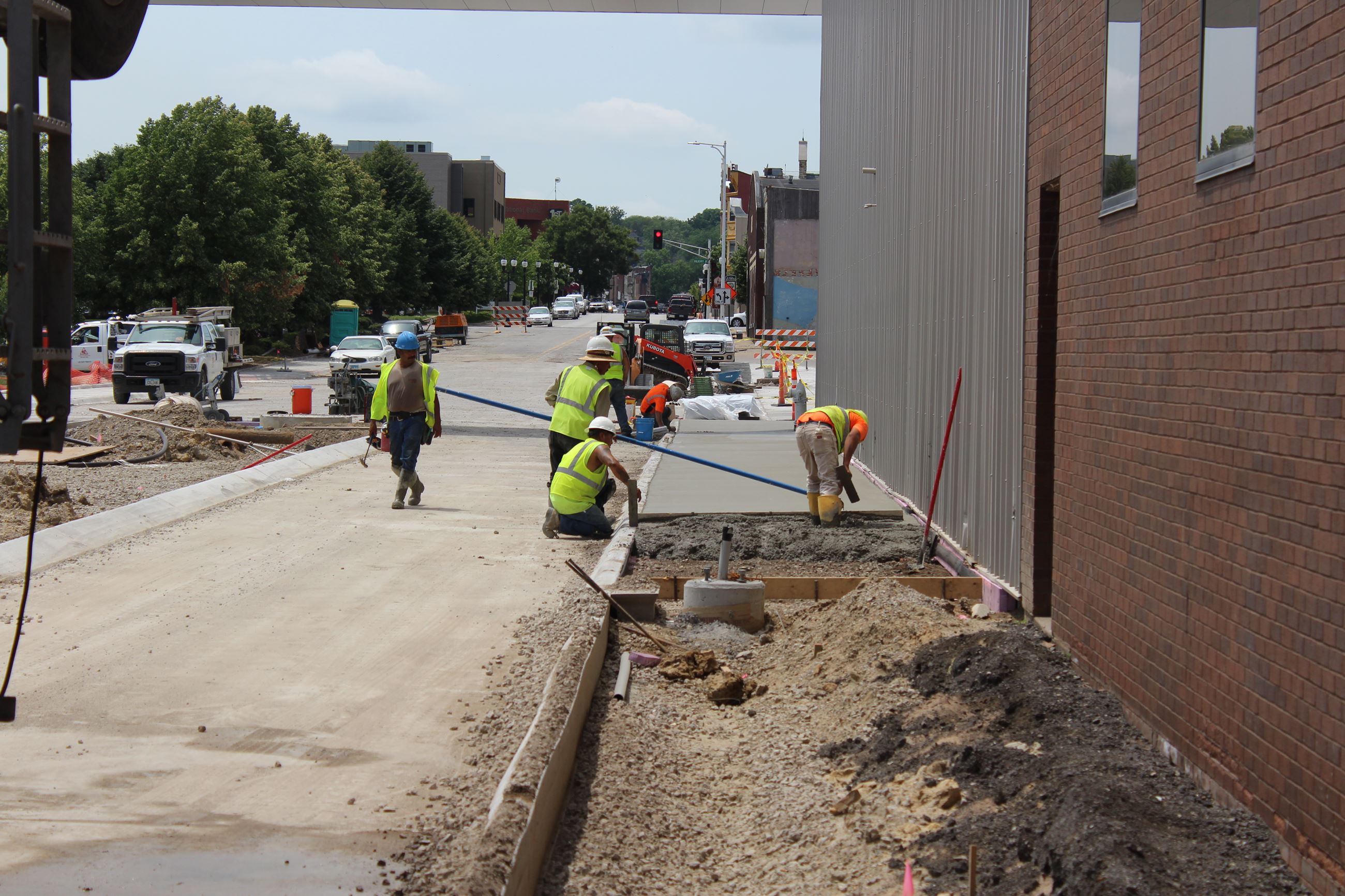 062818 sidewalks 2nd street 01