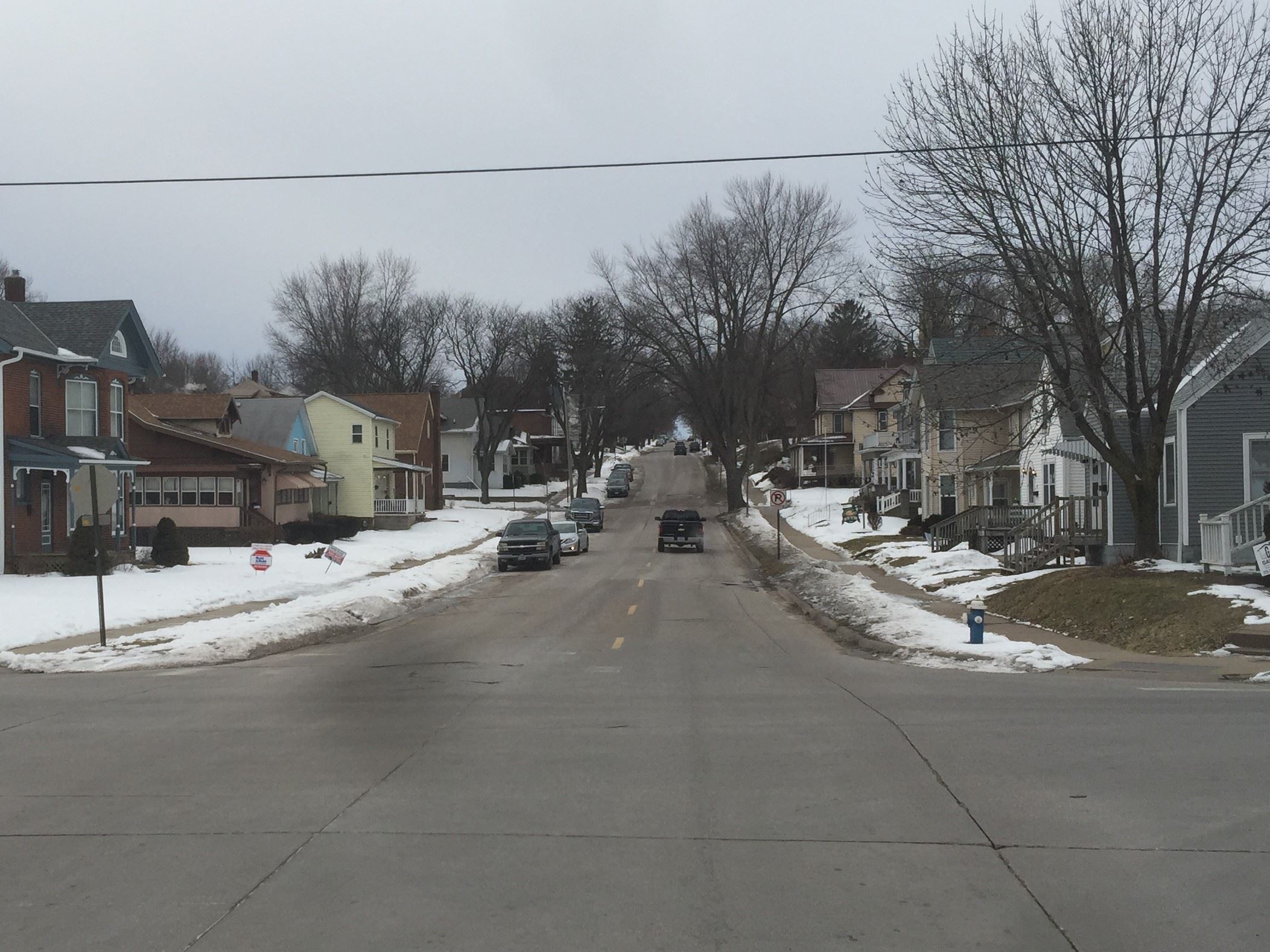 021519 8th Street at Cedar