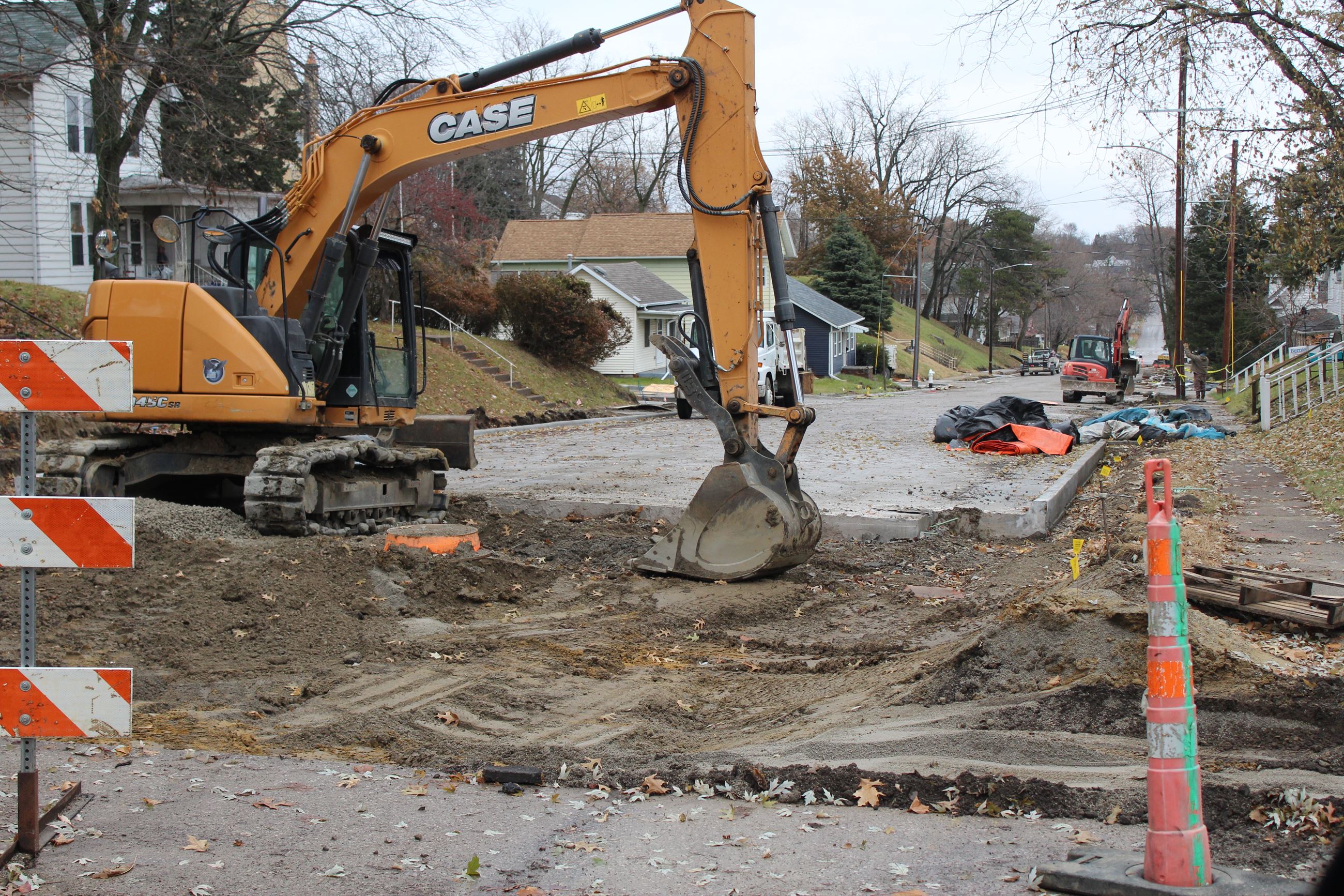 112119 West Hill - work on connection with Linn (JPG)