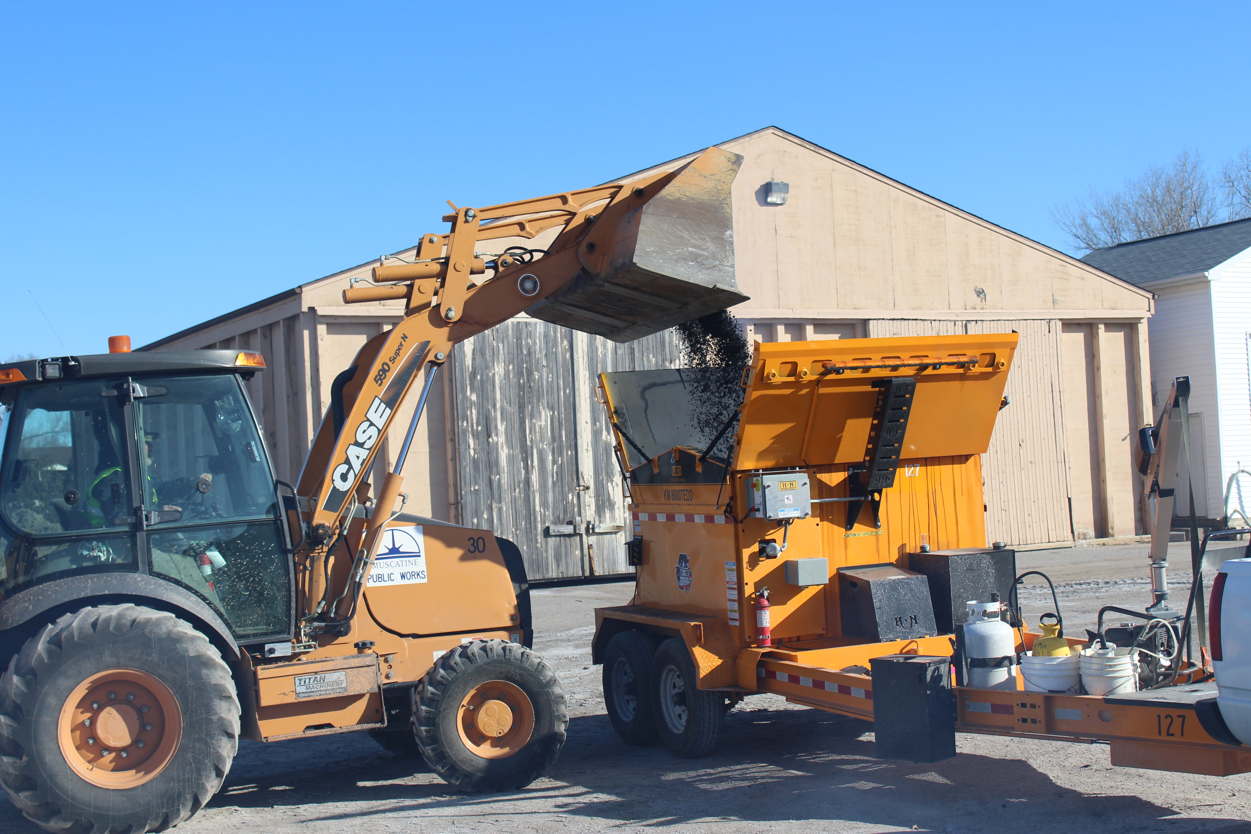 022120 Asphalt Reheater 008 (JPG)