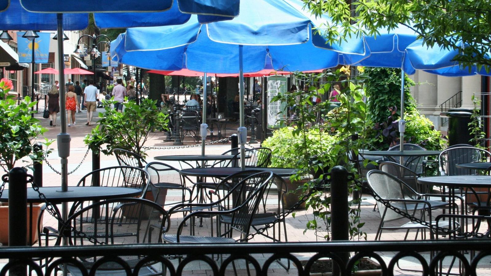 outdoor-dining-e1588452144161 (JPG)