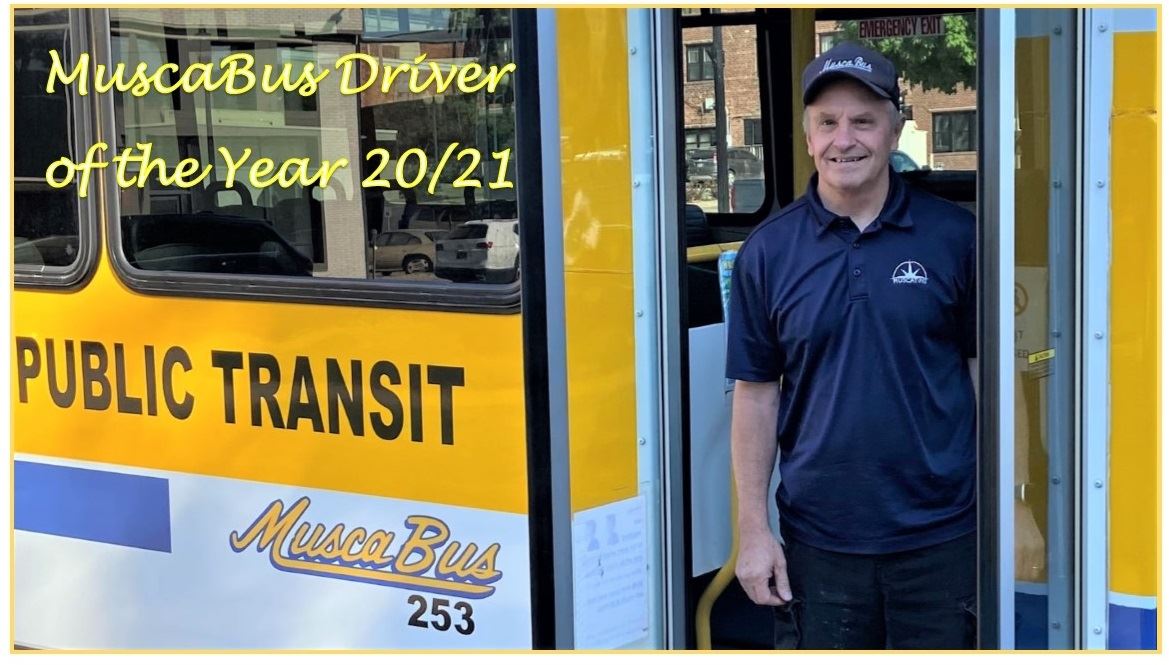 Joe Bottoms - Muscatine Driver of Year (JPG)