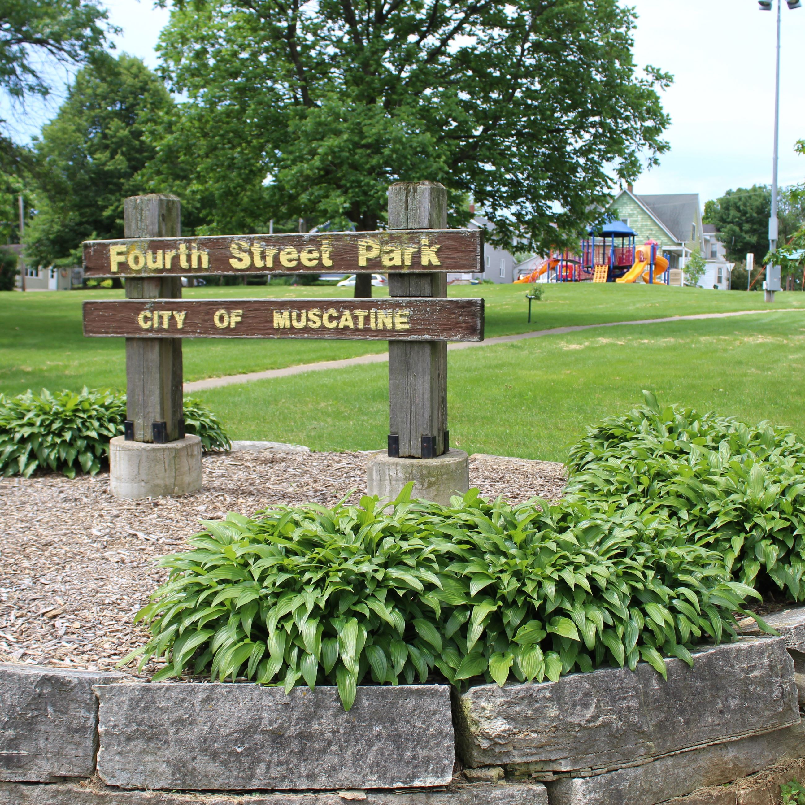 Fourth Street Park Square