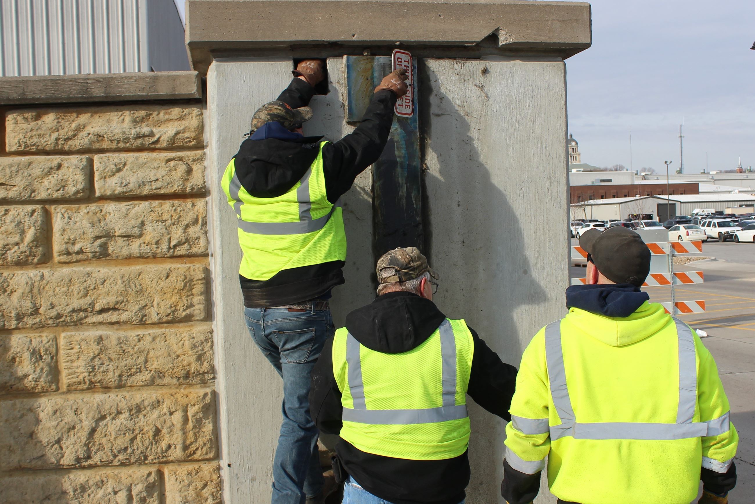 Floodgate Exercise - Applying grease to seals (JPG) 031523 