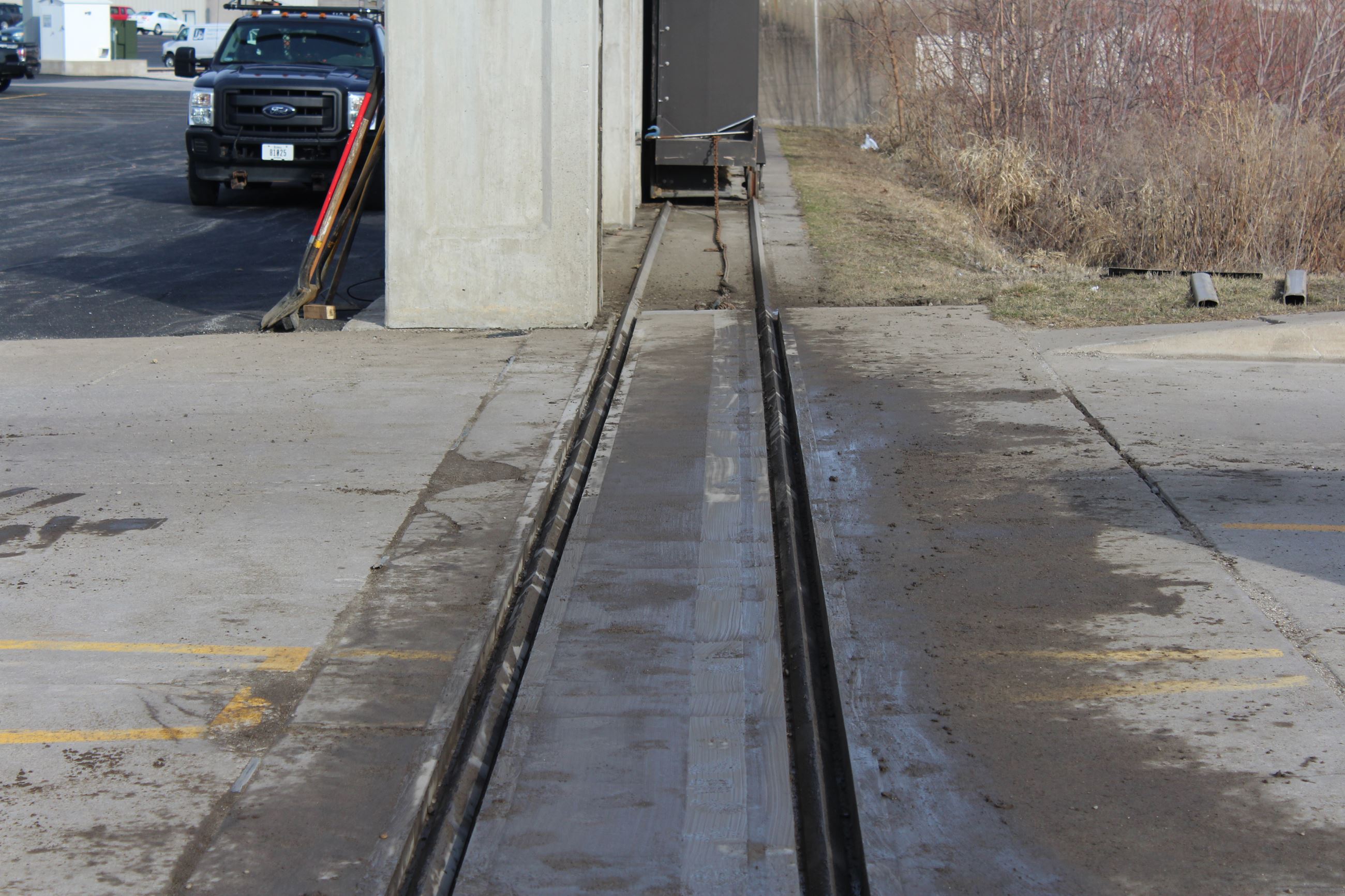 Floodgate Exercise - Cleaned out rails for wall to travel (JPG) 031523 