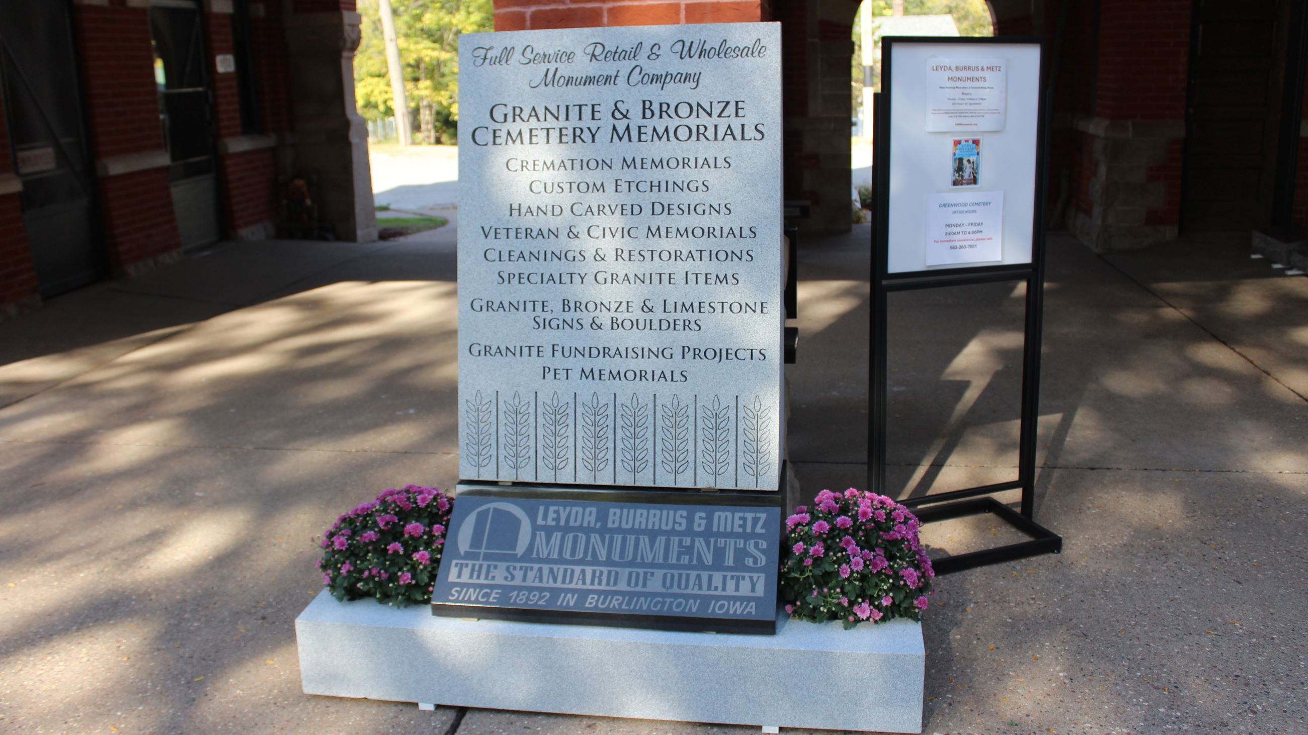 100924 LBM Monuments 102 Greenwood Cemetery