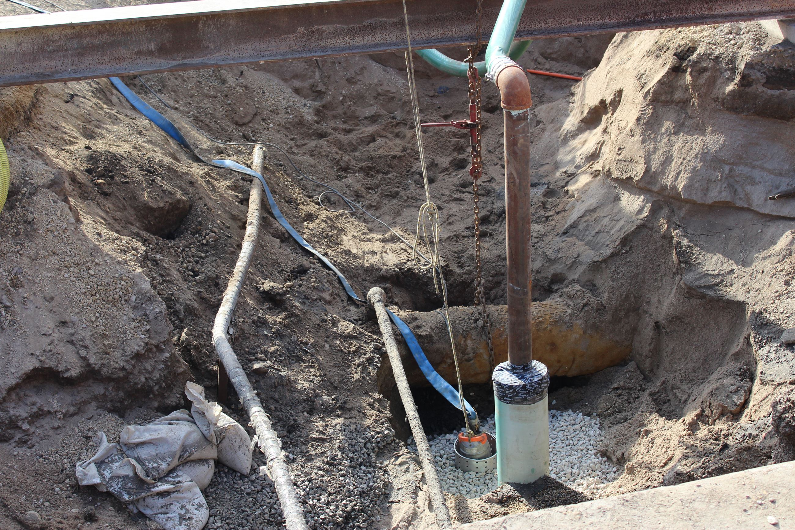 110617sewerlinefix001